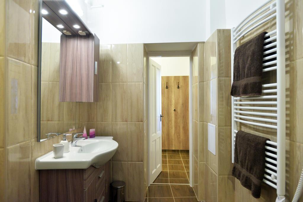 Foter Apartman Eger Exterior photo